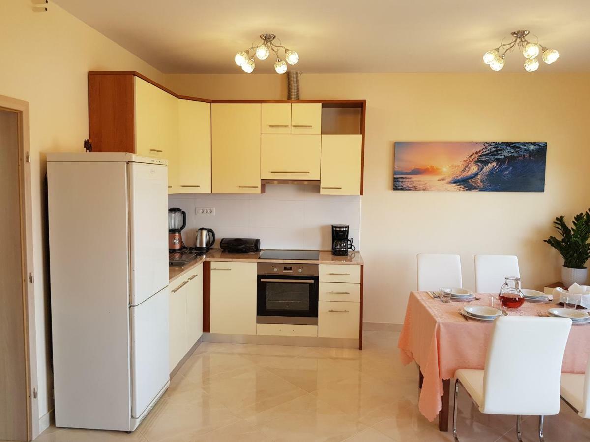 מאלינסקה Apartman Vesna מראה חיצוני תמונה