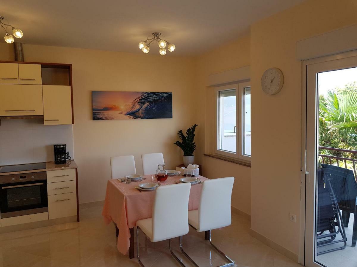 מאלינסקה Apartman Vesna מראה חיצוני תמונה
