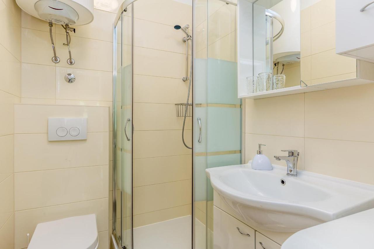 מאלינסקה Apartman Vesna מראה חיצוני תמונה