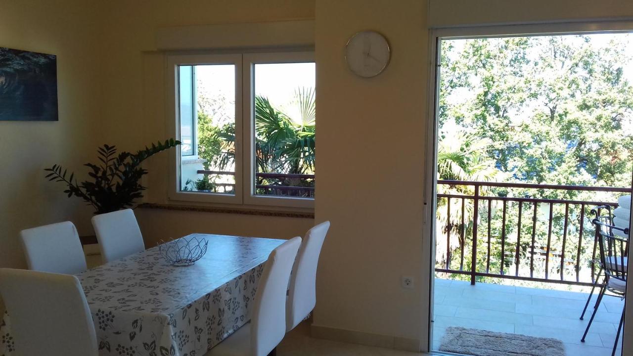 מאלינסקה Apartman Vesna מראה חיצוני תמונה